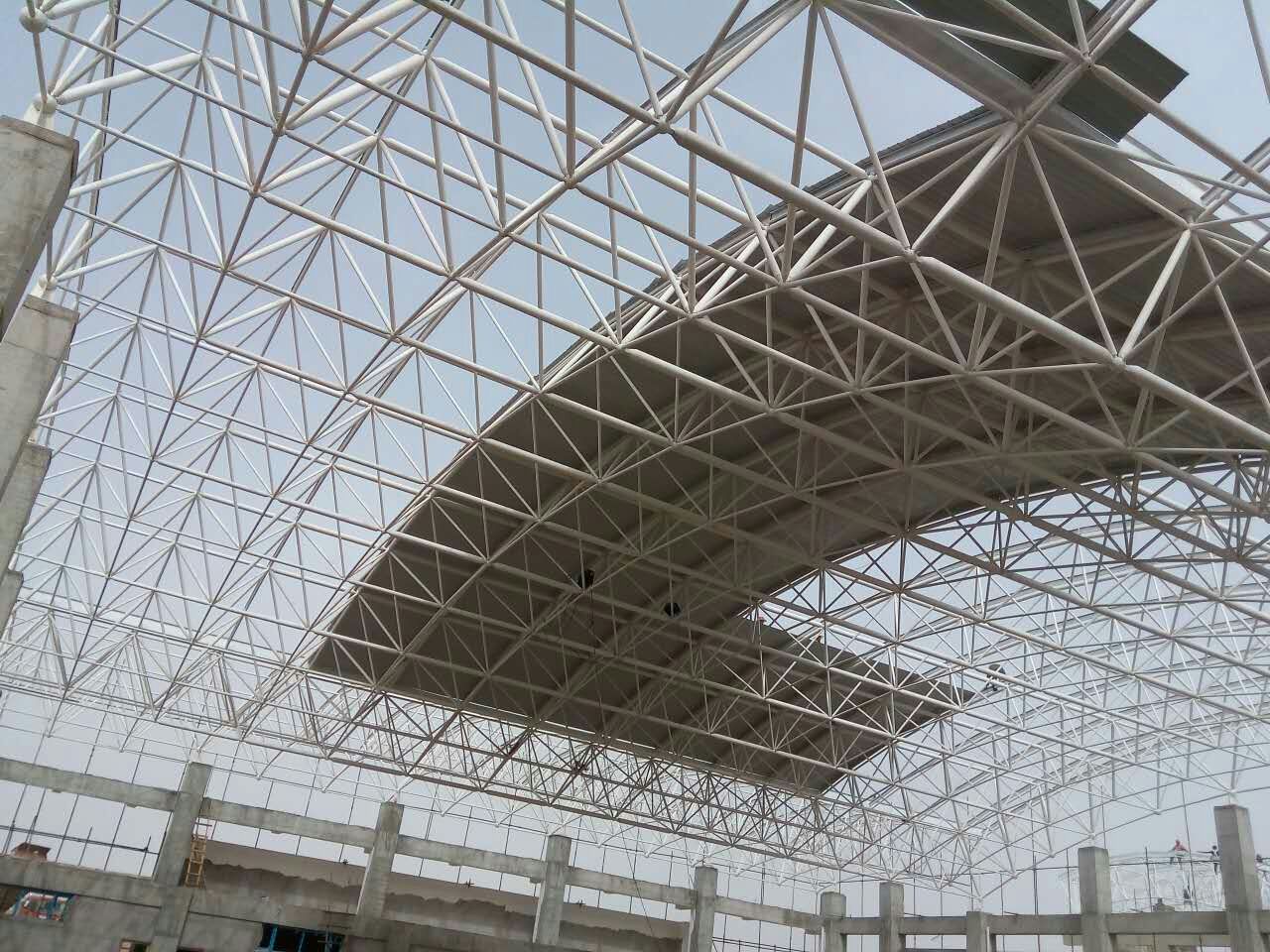 如皋青岛一汽网架